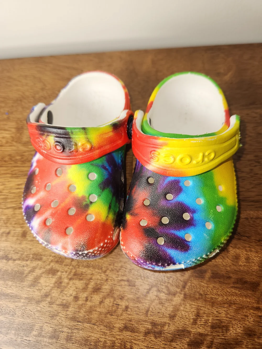 CROCS Kids Tie-Dye Rainbow Clogs - Multicolor